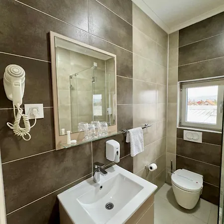 Kristal Garni Újvidék